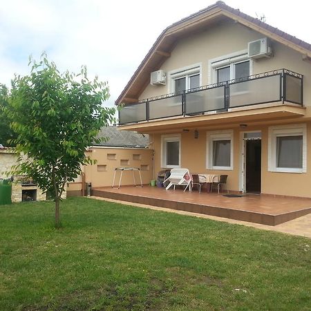 Marinica Apartman Хайдусобосло Экстерьер фото